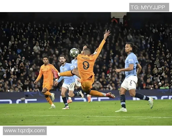 德甲激战：本菲卡逆转里昂四比三十大精彩进球回顾引爆全场